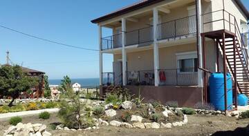 Фотографии Гостиница SunRise Guest House г. Курортное Крым (Россия) №5 Фото Гостиница SunRise Guest House г. Курортное 5