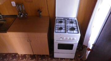Фото номера Бюджетный трехместный номер Гостиница Guest house Kurortnoe г. Курортное 5