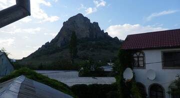 Фото номера Трехместный номер Делюкс с видом на море Гостиница Guest house Kurortnoe г. Курортное 33